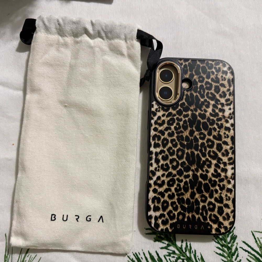 BURGA IPhone 17 Tough MagSafe Case